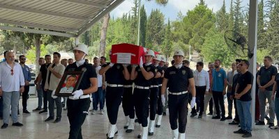 Eski emniyet müdürü kansere yenik düştü