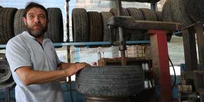 Kemal Sunal'ın "Gülen Adam" filmi Kozan'da gerçek oldu