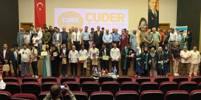 Adana'da Okuyan Misafir Öğrenciler Unutulmaz Bir Törenle Mezun Oldu