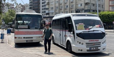 Adana'da 50 derecede dolmuşta yurttaşa 'klima' çilesi