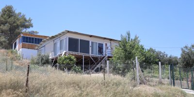 Uğruna cinayet işlenen ev kundaklandı