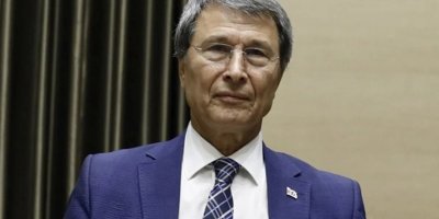 Adanalı siyasetçi konuştu Ne dediği anlaşılamadı