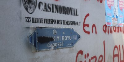 Sprey boyalı yasa dışı bahis ilanları Adana'yı kapladı
