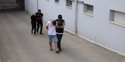 Adana’da 2 torbacı tutuklandı