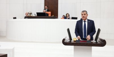 "Çiftçiyi tüccara mahkum ediyorlar"