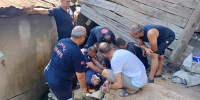 Oturdukları çardak çöktü: 1'i ağır 4 yaralı