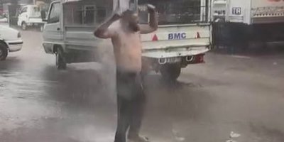 Adana’da şiddetli yağmur etkili oldu