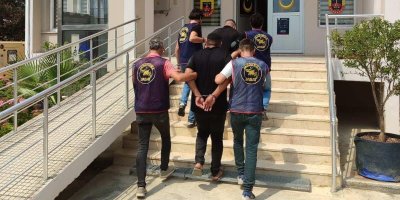 Adana'da ev ve iş yerlerine ateş eden 2 kişi yakalandı