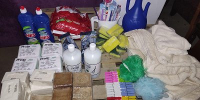 Yüreğir’de Mevsimlik Tarım İşçisi Kadınlara Hijyen Seti