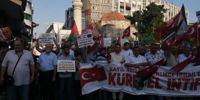 Adana’da İsrail lanetlendi