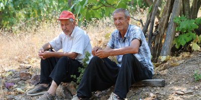 Köylülerin helikopter nöbeti