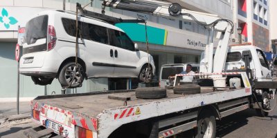 Adana'da dron destekli trafik denetiminde 324 araca cezai işlem uygulandı