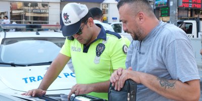 Gereksiz korna çalınca ceza yedi, o da diğer sürücüleri şikayet etti