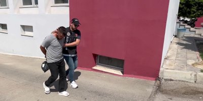 Adana'da 32 uyuşturucu satıcısı tutuklandı