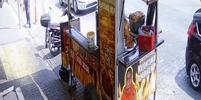 Yemek yemeye girdi, motosikleti çalındı