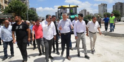 Türkmenbaşı Bulvarında asfalt onarımı ve kaplaması yapılıyor