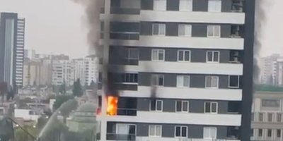 Adana'da lüks apartmanda çıkan yangın korkuttu
