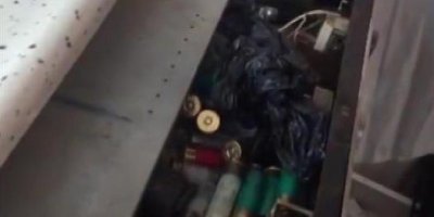 Ankastre fırının içerisinden ruhsatsız silahlar çıktı