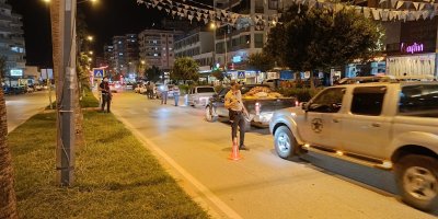 Kozan’da işyerlerini kurşunlayan 5 şüpheli tutuklandı