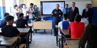 Alper Gezeravcı'dan öğrencilere önemli nasihatler