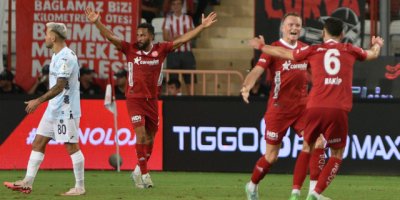 Şimşekler son dakika golüyle yıkıldı