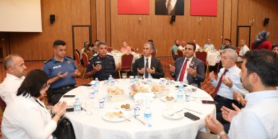 Yüreğir’de Gaziler Onuruna Yemek Programı Düzenlendi