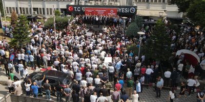 Adana’da Kadir Aydar tepkisi