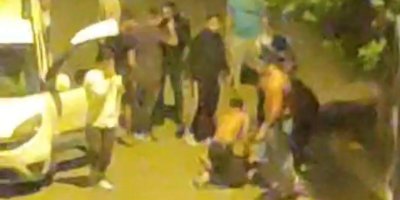 Adana'da husumetli gruplar arasında çıkan kavgada 18 yaşındaki Batuhan Kolsuz bıçakla öldürüldü.