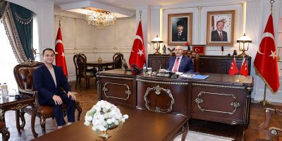 Dr. Gündoğdu Vali Köşger’e Vakfı anlattı