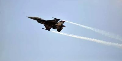 Adana semalarında SOLOTÜRK ve Türk Yıldızları prova yaptı