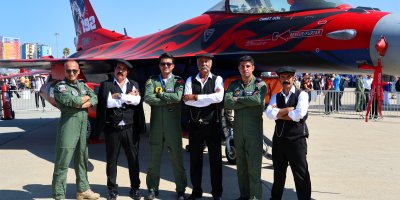 Yöresel kıyafetleriyle TEKNOFEST'te ilgi topluyorlar