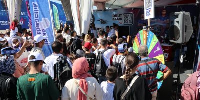 İhlas Dijital Varlıklar TEKNOFEST'e damga vurdu, binlerce hediye TEKNOFEST gençliğine dağıtıldı