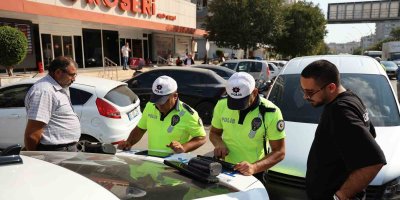 Yayalara yol vermediği için ceza yedi, ‘PKK’lıları gidip çekmezsiniz’ dedi