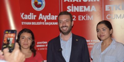 Ceyhan Belediye Başkanı Aydar, "Atatürk 2" filmiyle Ceyhanlıları buluşturdu