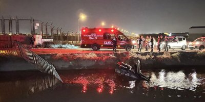 Adana'da sulama kanalına düşen otomobildeki 4 kişi yaralandı
