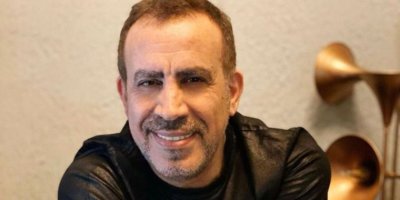 Konserinde helallik istedi