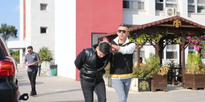 'Dik dik bakıyorsun' diyerek meyve bıçağıyla öldürdü, sonra da 'Pişmanım' dedi