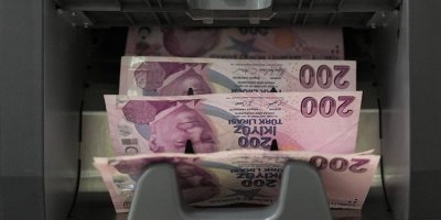 Öğrencilerin iki aylık burs ve kredi ödemeleri hesaplara yatırılmaya başlandı