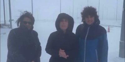 Oya Tekin yolda mahsur kaldı. Öğretmenler Gününü mahsur kaldığı yoldan kutladı