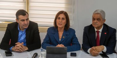 Oya Tekin'den Ozan Gülaçtı'ya ''Hizmet Götürülmesini Engelliyorsunuz!''