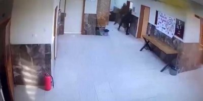 Ağabeyi 2 öğretmeni dövdü, kadın öğretmen açığa alındı