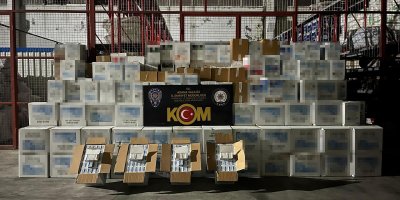 Adana’da 12 milyon kaçak makaron ve 567 litre kaçak alkol ele geçirildi