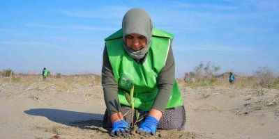 Adana’da erozyonla mücadele kapsamında fidan dikimi yapıldı