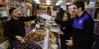 Adana'da zabıtadan usulsüzlüğe geçit yok