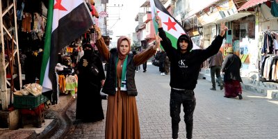 Cemile, Suriye'ye gidip babasının mezarını görmek istiyor