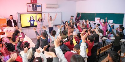 Seyhanlı çocukların film keyfi