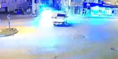 Kamyonetle çarpışan motosiklet sürücüsü hayatını kaybetti