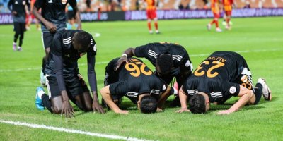 Adanaspor ligde 15 maç sonra kazandı