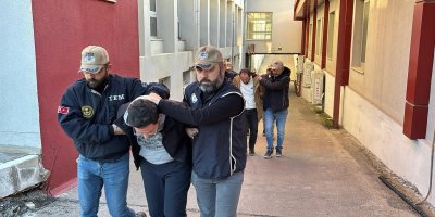 İşsiz kalan FETÖ üyelerine Almanya'dan getirilen paralar dağıtıldı