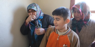 10 yaşındaki çocuk babaannesini yangından kurtardı